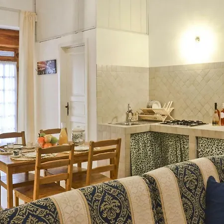 Casa Con L'alcova *